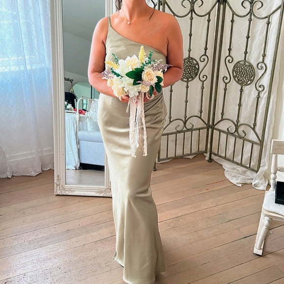 Revelry One Shoulder Satin Dress - Picture 3 of 3